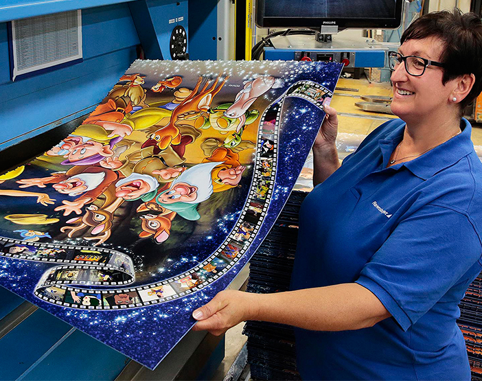 Disney fan completes 40,000-piece jigsaw in 460 hours[1